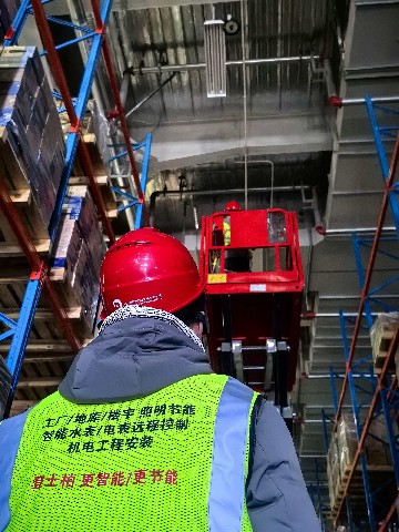 捷太格特照明节能改造后车间全景