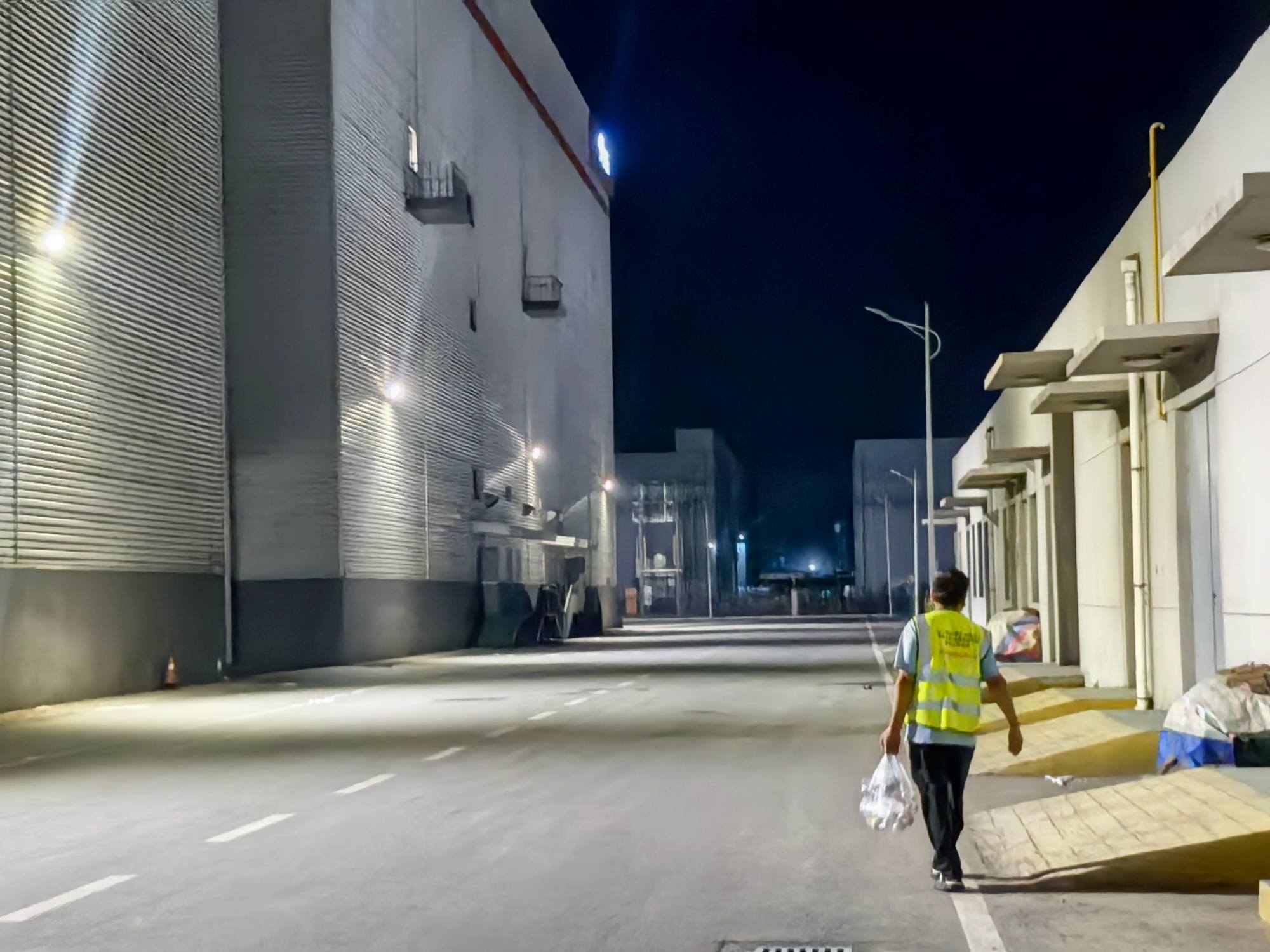 沈阳京东亚洲一号改造前照明