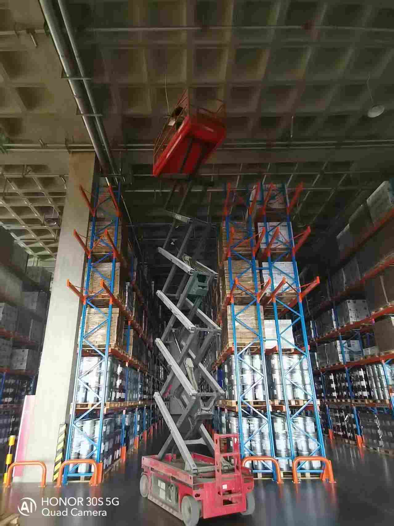 改造后仓库照明效果