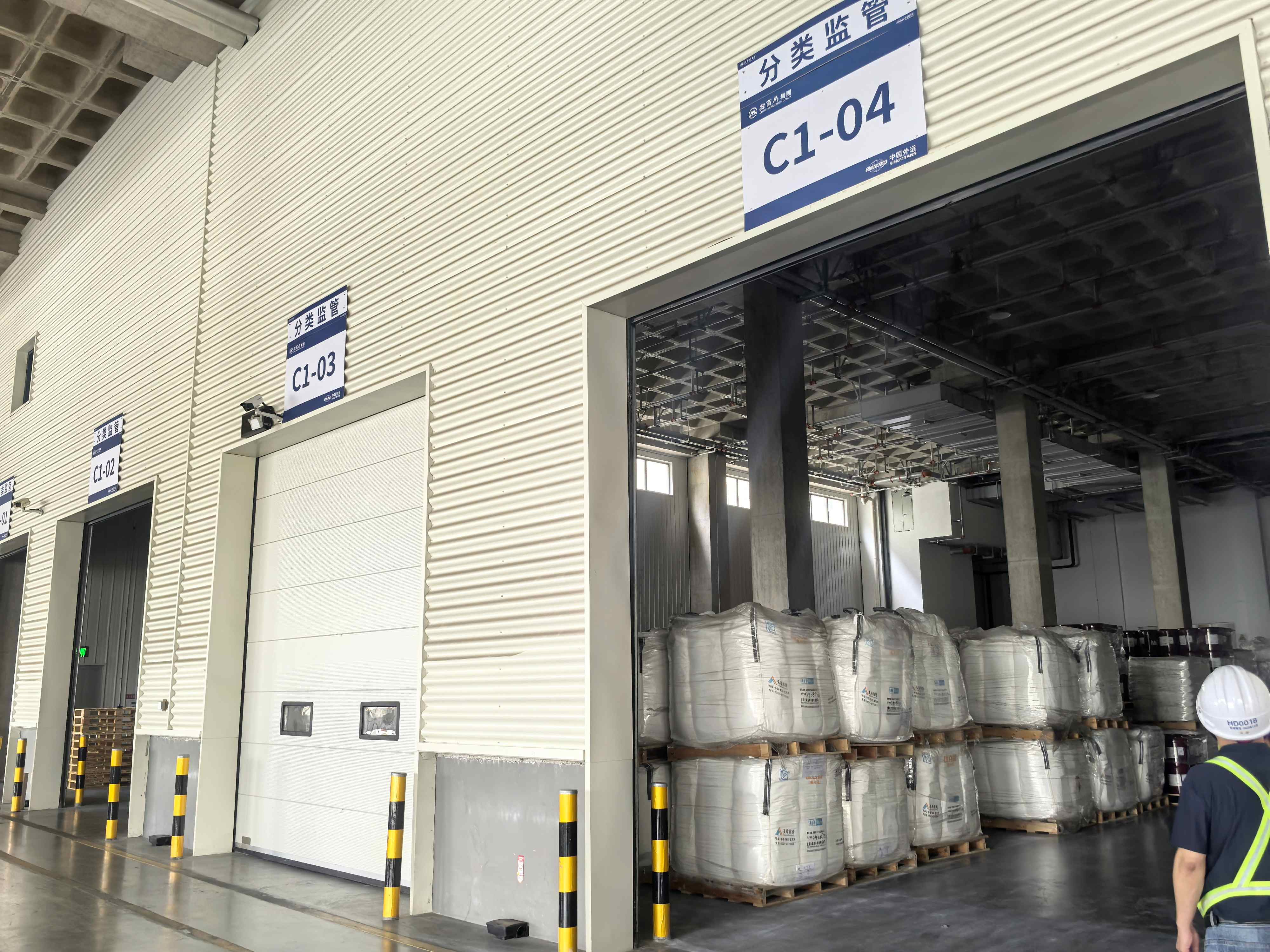 智能照明系统安装现场